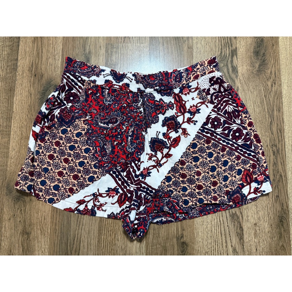Eyeshadow Shorts Womens Medium Multicolor Floral Paisley Boho Festival Excellent